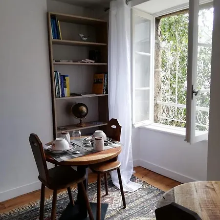 Les Chambres De Guernisac Bed & Breakfast Morlaix