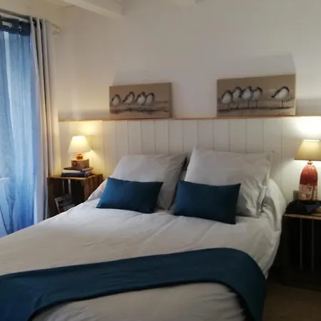 Bed & Breakfast Les Chambres De Guernisac